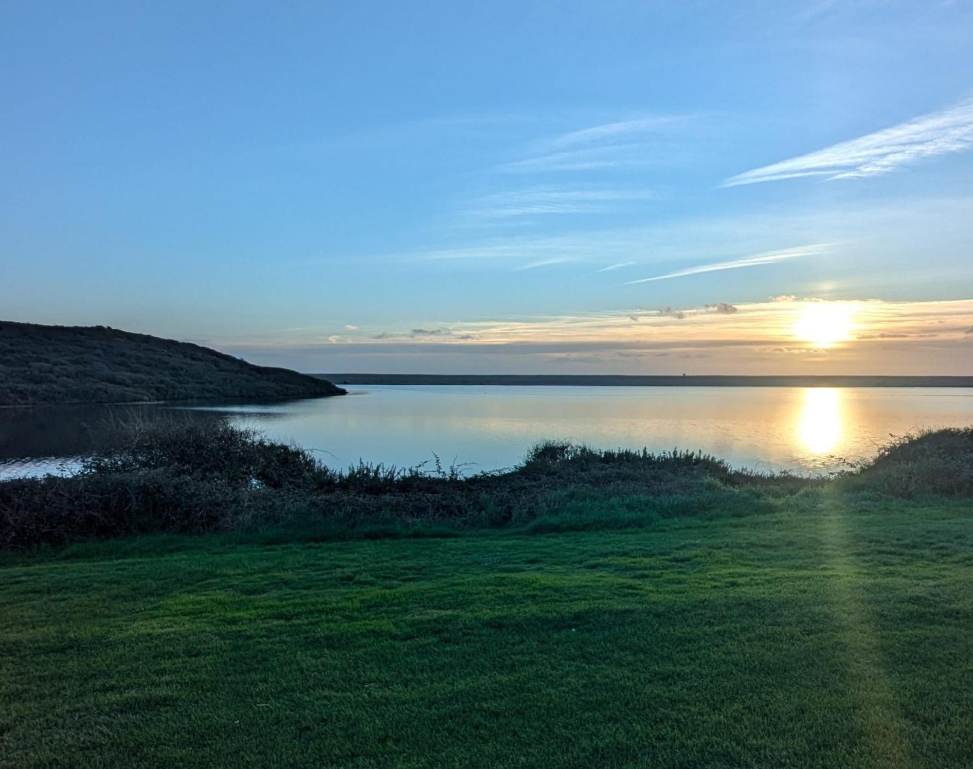 Beautifully Presented Dog Friendly Caravan On Very Popular Littlesea Holiday Haven Park Weymouth Wyke Regis Bagian luar foto